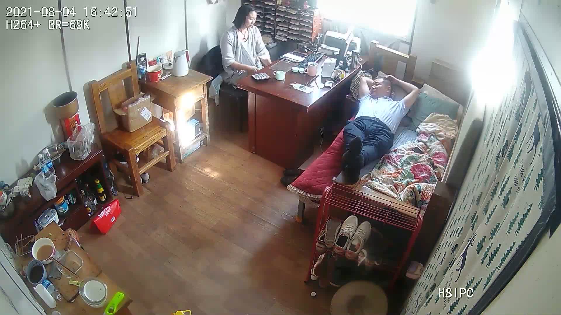 《办公楼监控破解》★☆偷窥中年老板和女助理多次在办公室啪啪 (3)