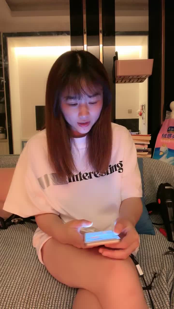 kcf9.com-气质颜值美女！收费房诱惑秀！性感连体网袜，掏出奶子揉捏，娇喘呻吟，抬起美腿高跟鞋，特写自摸骚穴