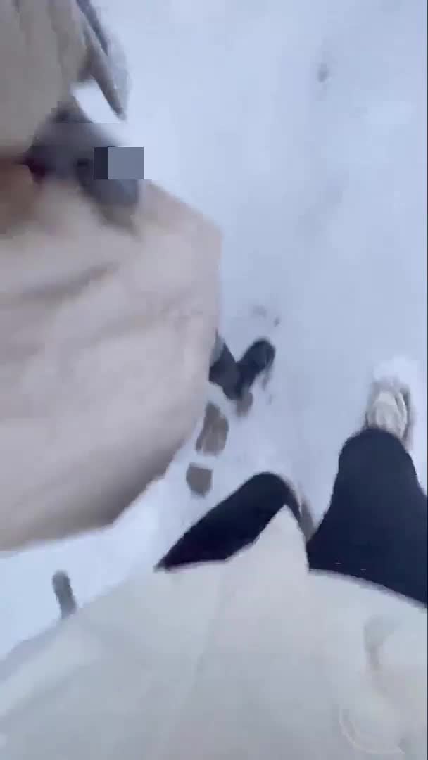 kcf9.com-姐弟乱伦KTV强上姐姐后续14-偷跑出来做爱 内射两次