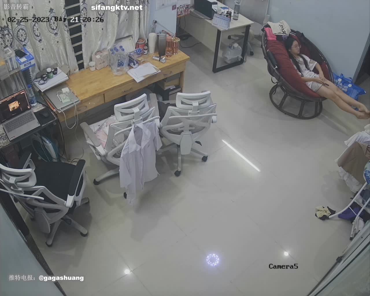 【最新破解摄_像头】寂寞饥渴难耐 扣逼摸屌独自发泄欲望自慰 (3)