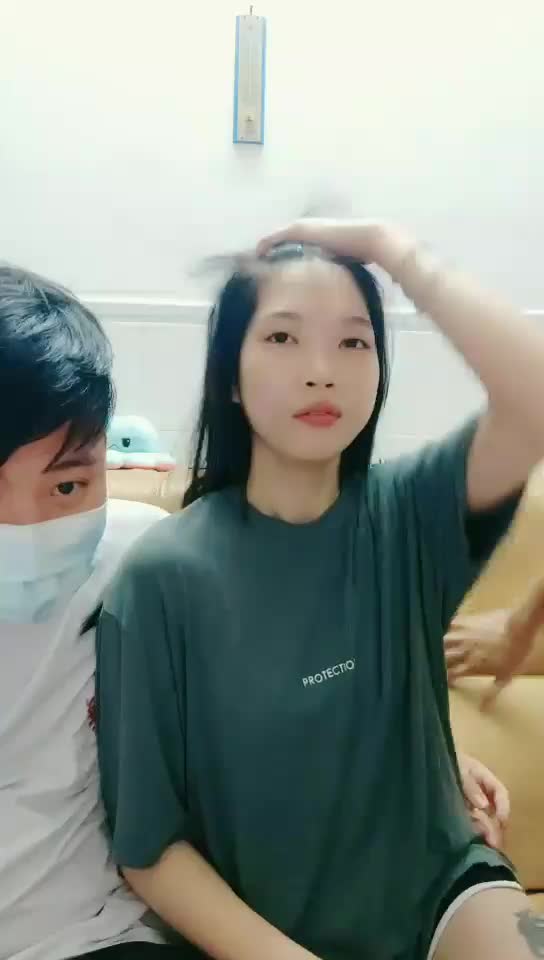 小夫妻性生活不和谐来看医生 阳痿被医生治好直接后入操老婆