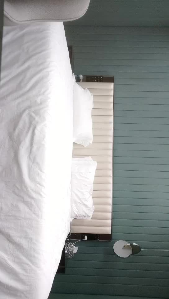 无情的屌约包臀短裙外围骚女 推到隔着内裤摸穴 翘起屁股舔逼 人肉打桩机爆操