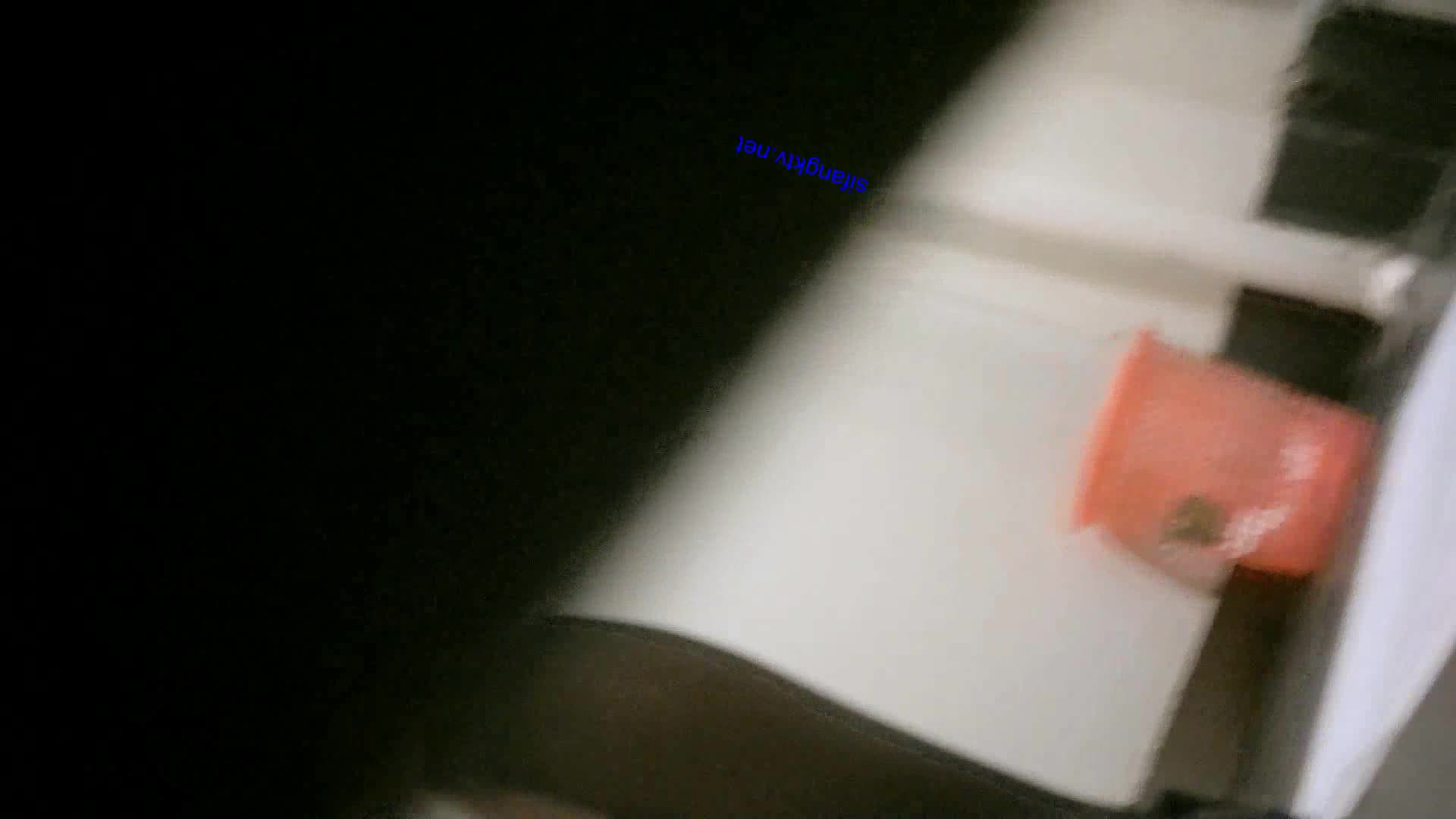 kcf9.com-写字楼女厕偷拍 碎花短裙美少妇 肥鲍鱼细逼缝