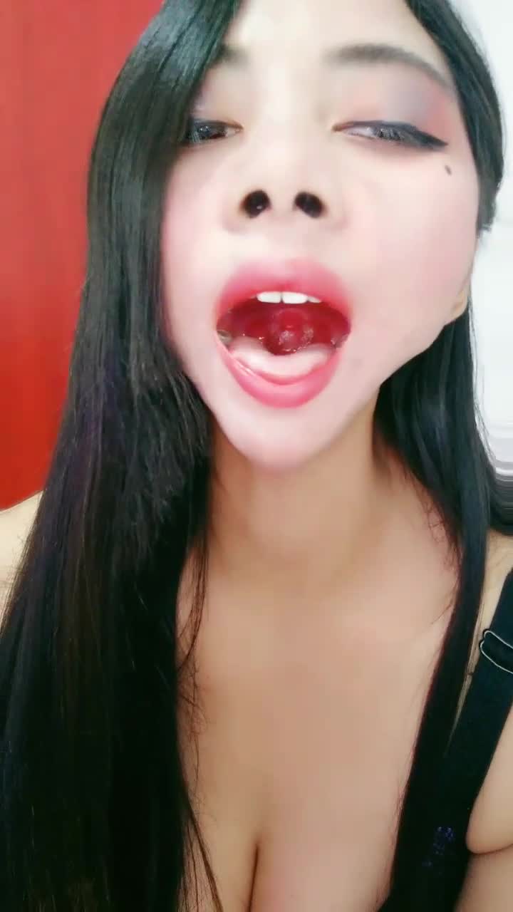 美艳御姐【小美狐】连体丝裤里丝~高跟劲爆脱衣舞~掰逼喷尿【10V】 (6)