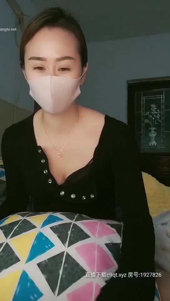 勾搭按摩男技师啪啪【霸道户外悠悠】跳弹自慰 在公共厕所被后入啪啪【25v】 (22)