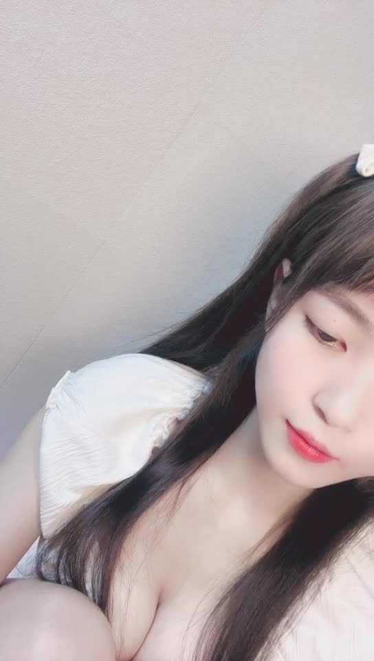 巨乳白虎嫩妹【金铲铲】超级清纯大学生! 掰穴特写粉嫩无毛一线逼~【17v】 (17)