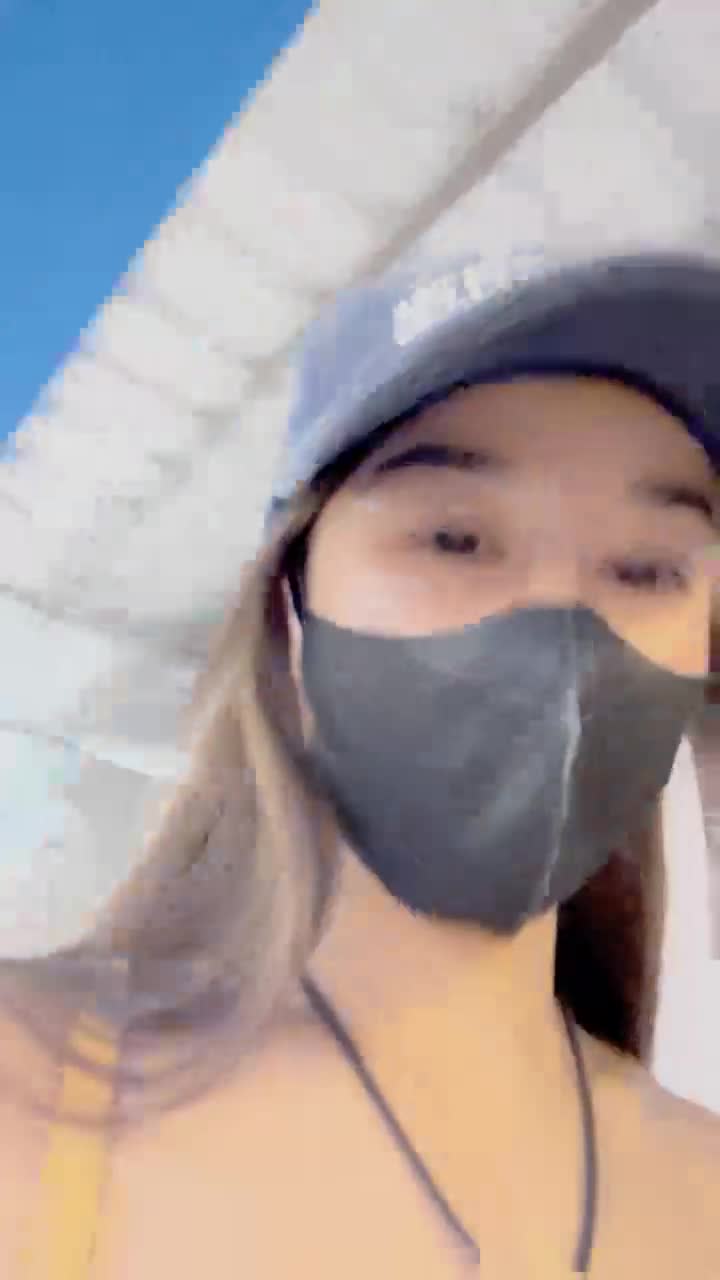 健身御姐【翘臀桃桃】户外跳蛋~搏命挑战格斗选手~超级大黑屌 【47V】 (20)