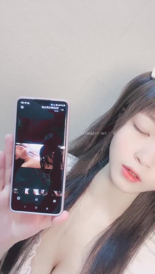 巨乳白虎嫩妹【金铲铲】超级清纯大学生! 掰穴特写粉嫩无毛一线逼~【17v】 (13)