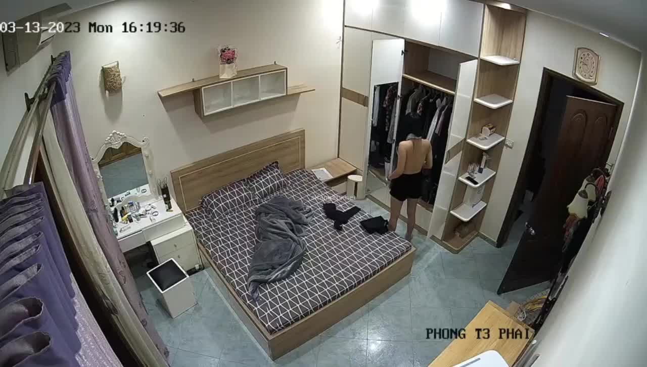 外网最新收集【家庭摄像头】偷拍小情侣居家啪啪更衣合集【54v 】 (34)