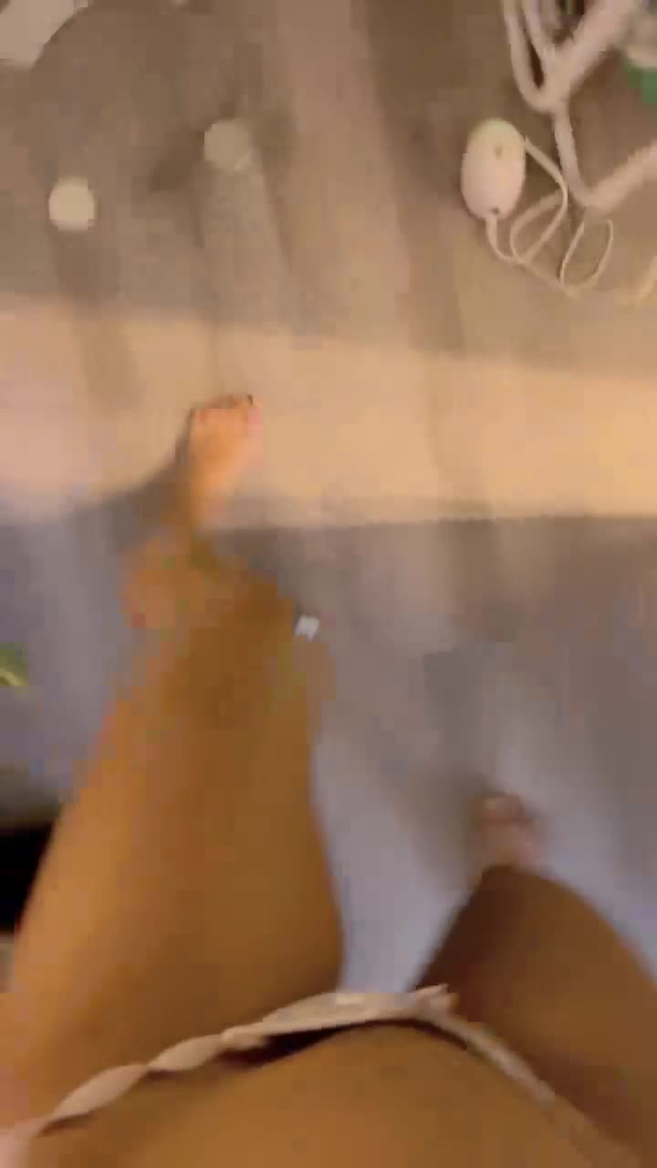 健身御姐【翘臀桃桃】户外跳蛋~搏命挑战格斗选手~超级大黑屌 【47V】 (45)