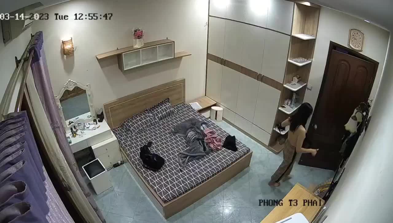 外网最新收集【家庭摄像头】偷拍小情侣居家啪啪更衣合集【54v 】 (33)