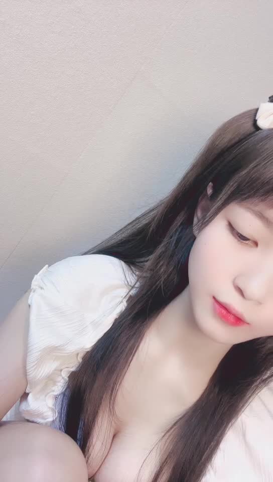 巨乳白虎嫩妹【金铲铲】超级清纯大学生! 掰穴特写粉嫩无毛一线逼~【17v】 (15)