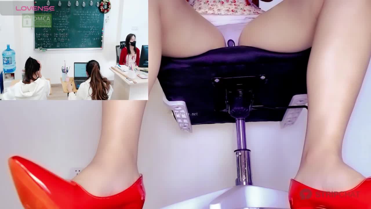 职业辅导老师上课【Math】偷偷桌下脱衣跳蛋~超刺激【10V】 (1)