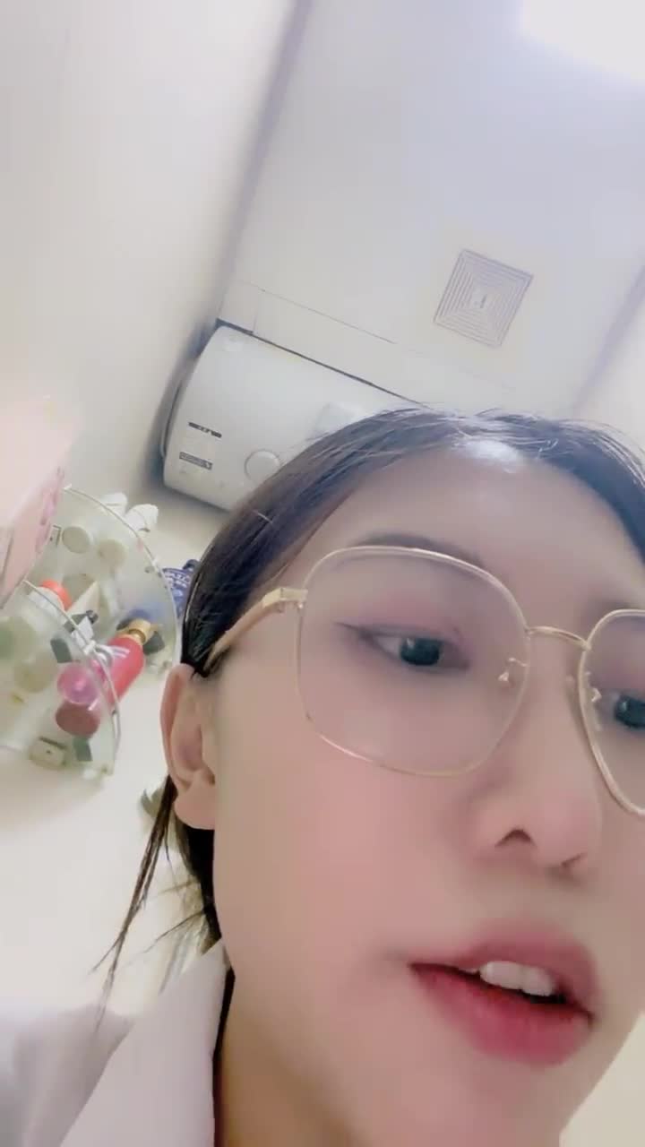 新合集~年末颜值女神回归【狗蛋】逼带跳弹~淫水滚滚~扣逼自慰秀【31V】 (29)