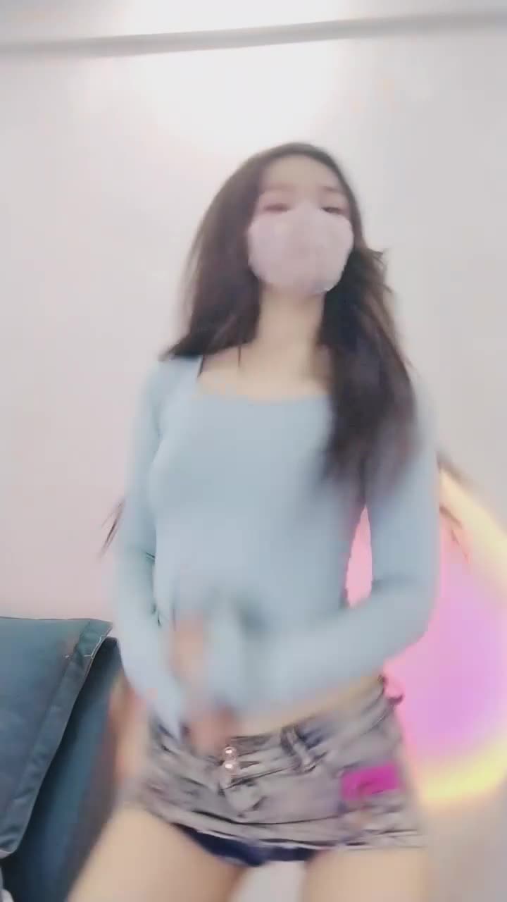 【缇百万是小美呀】舞蹈女神~揉逼自慰~性感舞蹈【11V】 (8)