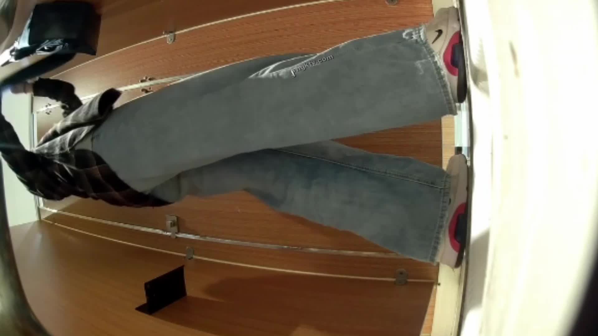 某房流出【商场女厕全景后拍】少妇 小姐姐 拉屎撒尿合集【296V】 (207)