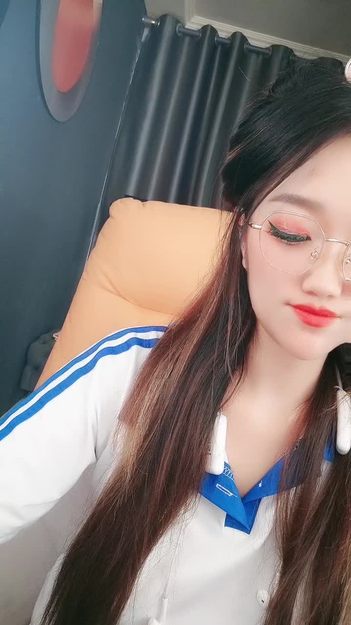 G奶尤物~P2【菲儿裸舞】奔放骚舞掰逼~醉酒姐妹互舔互慰【19V】 (14)