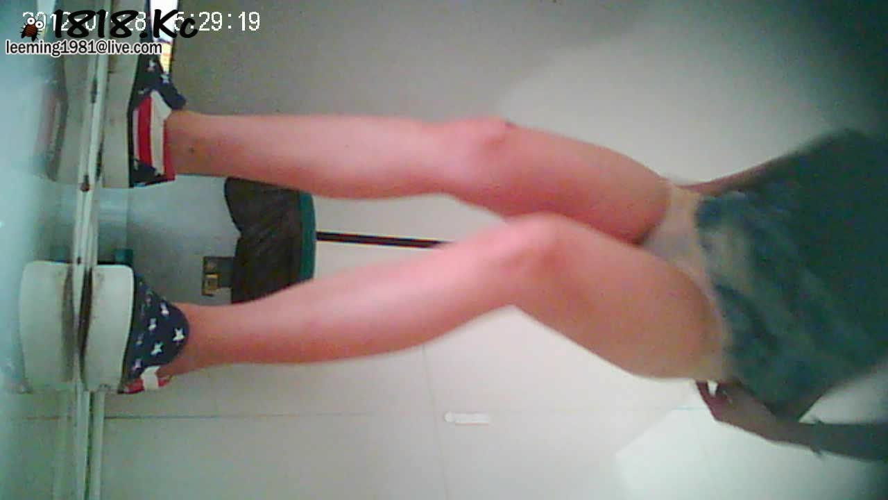 KC全景厕拍正版 soso系列  孕妇嫩妹阴部一览无余【300v】 (109)