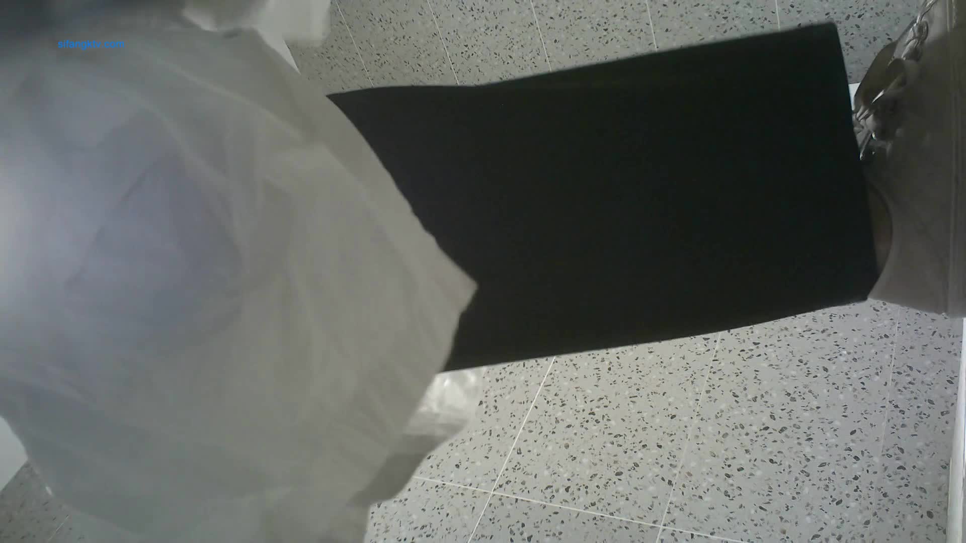 某房流出【商场女厕全景后拍】少妇 小姐姐 拉屎撒尿合集【296V】 12(74)