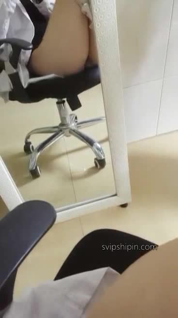 护士中医小姐姐上班途中都不忘跳弹~假鸡鸡~带来的快感【40V】 (23)