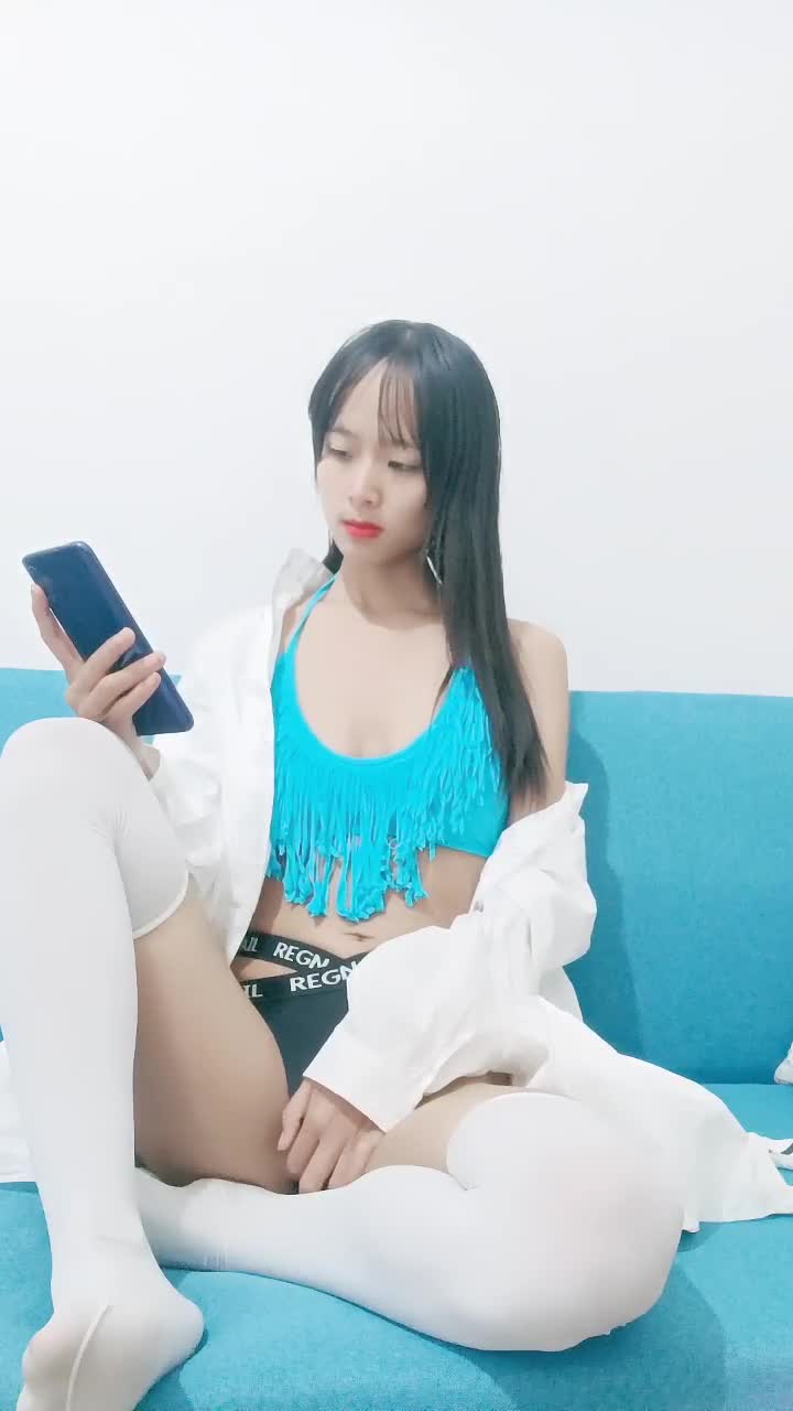 【情侣幼萝】【初小】合集，超小的小妹与大屌男友的淫爱 口交 骑乘位啪啪【26v】 (22)