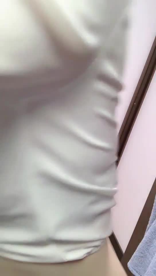 女神下海【饭困】秒杀一众网红~娇嫩酥胸 道具插爆浆【10v】 (10)