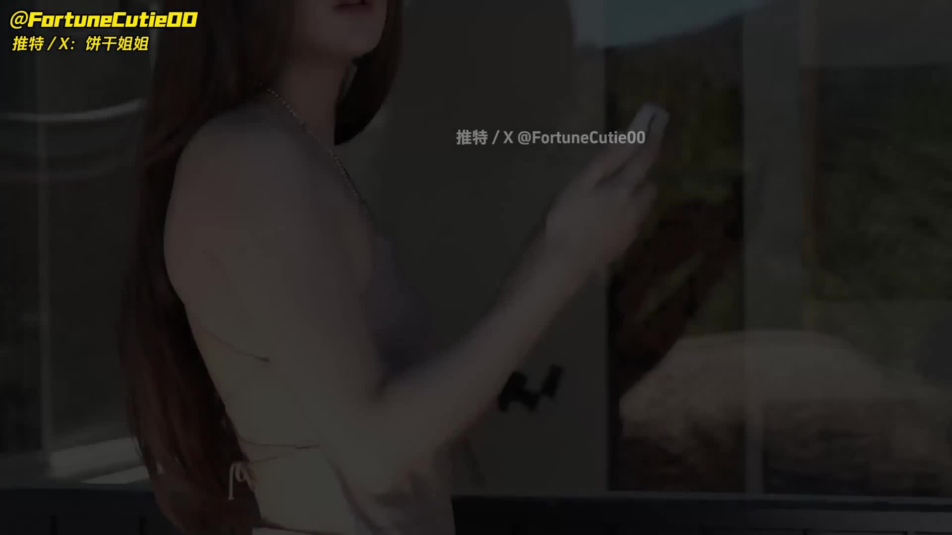 ❤️优雅性感尤物❤️反差女神〖饼干姐姐〗风骚气质高挑身材男人看了就想侵犯，娇嫩性感美乳 诱人无毛穴棒操到合不拢