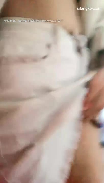 【跟公公偷情~某小学老师】婆婆一出去公媳就自由活动啪啪~某小学老师【28V】 (1)