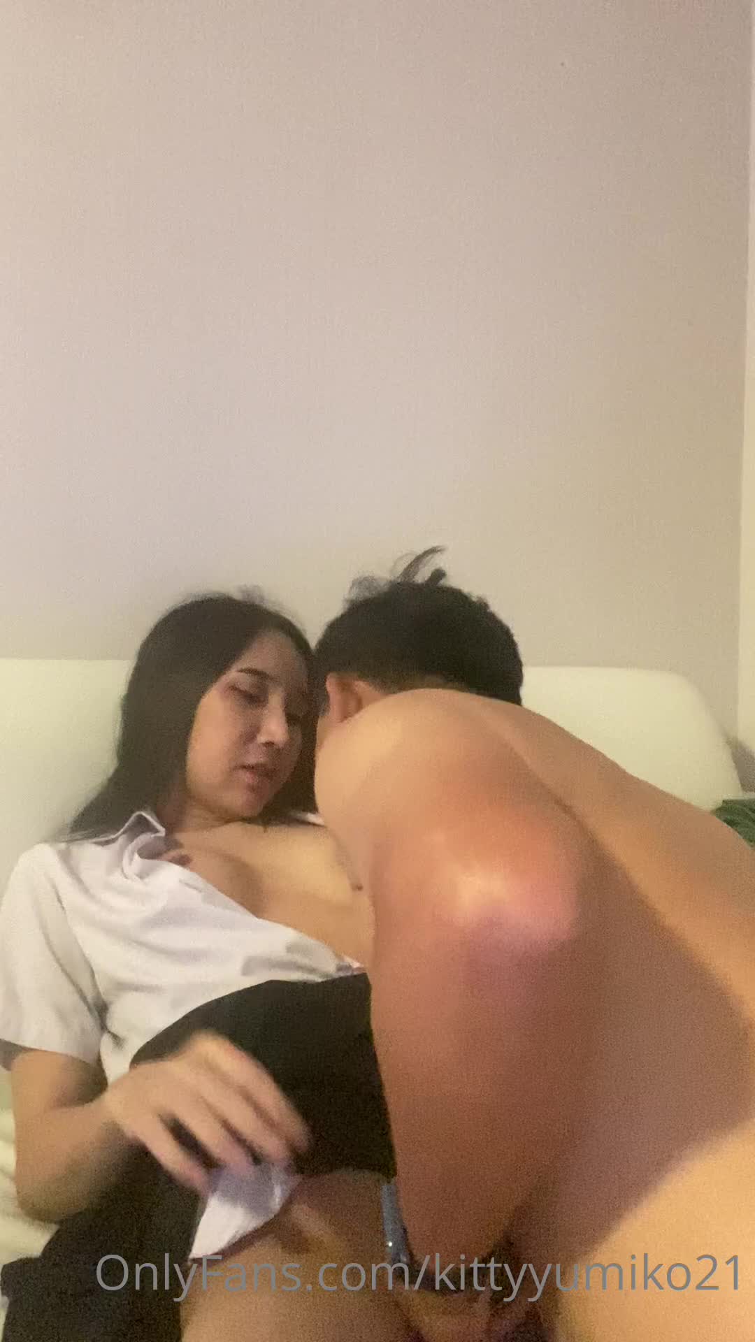 TS伪娘人妖❤️Kittyyumiko❤️喜欢和直男做 甜美可爱的外表下长着一根大肉棒 反差感十足！【219V】 (70)