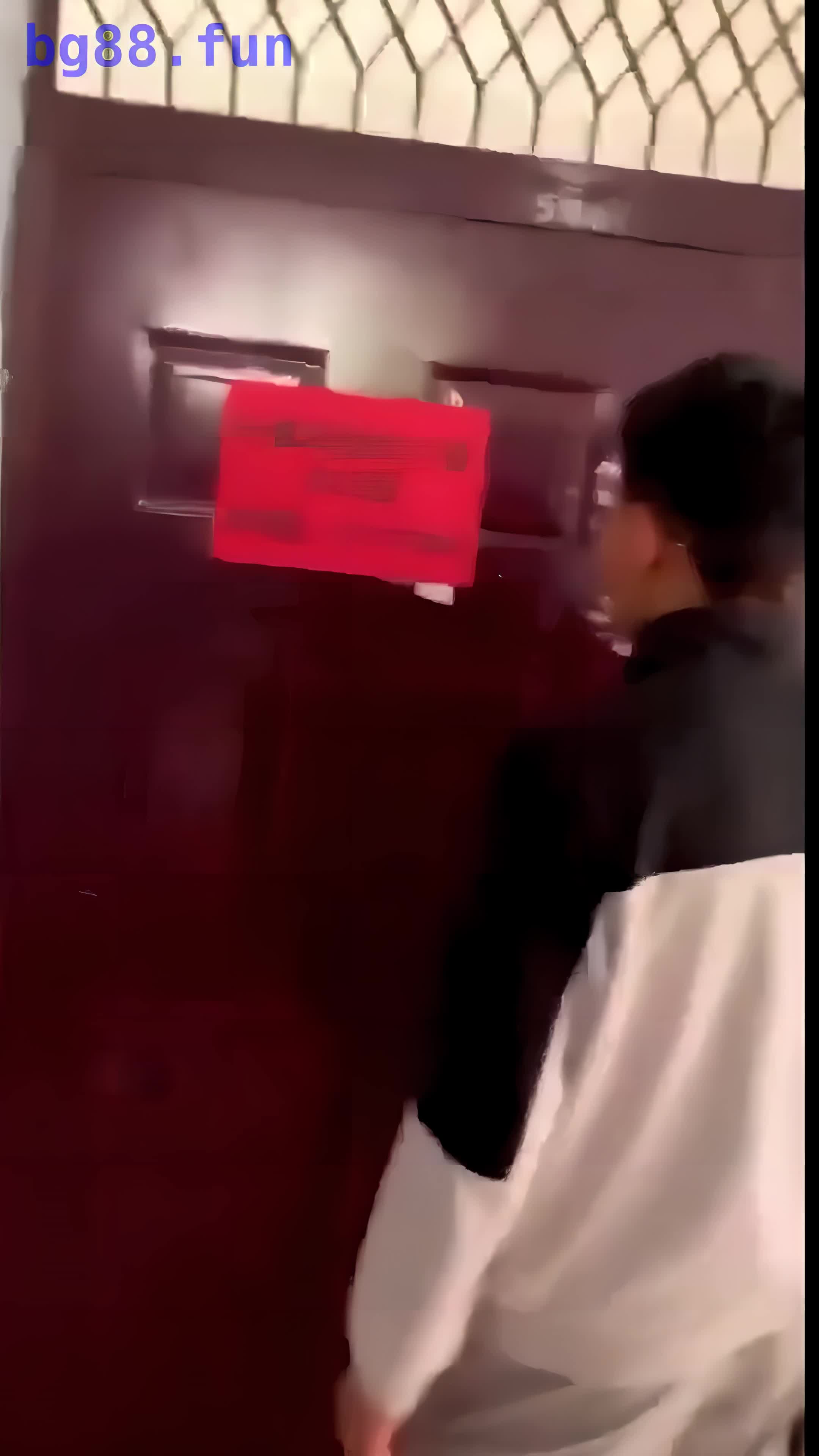 ❤️吃瓜集锦❤️ 性爱视频流出 自拍泄密 厕所做爱 出轨偷情等 众多猛料黑料视频整理【200V】 (211)