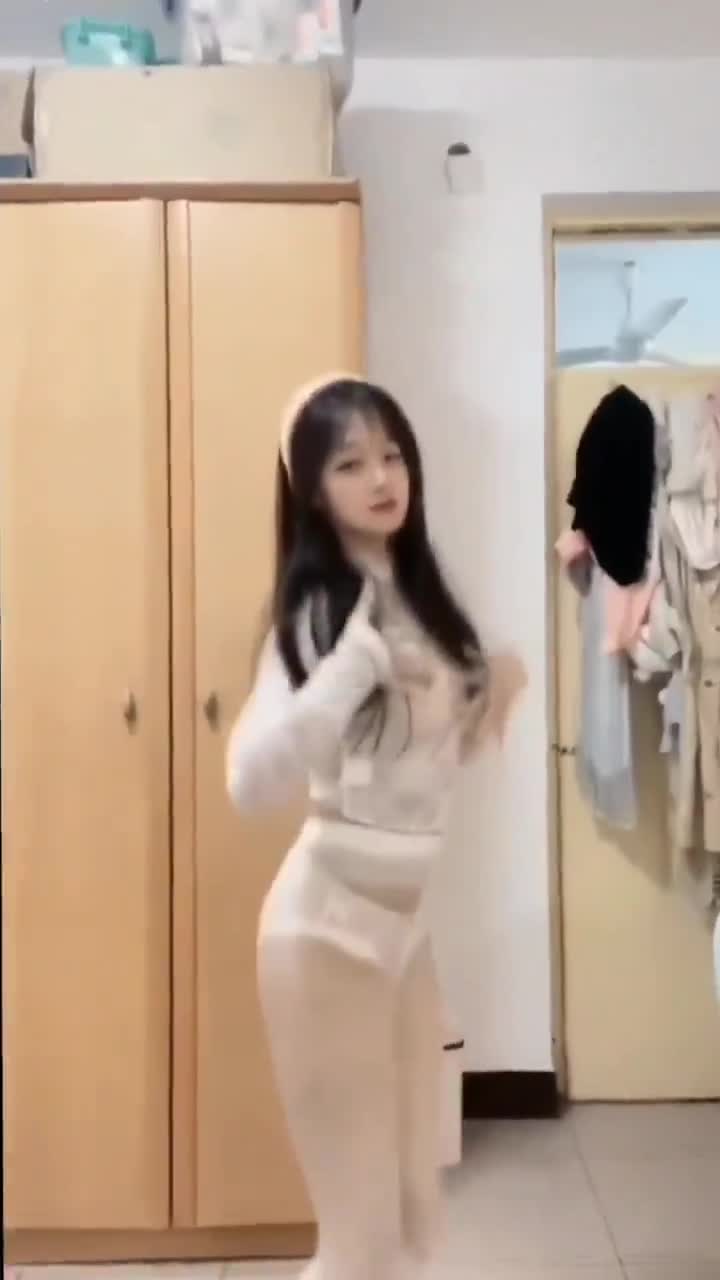 抖音风露脸反差婊  裸舞卡点自慰反差合集【1000 v】 (47)