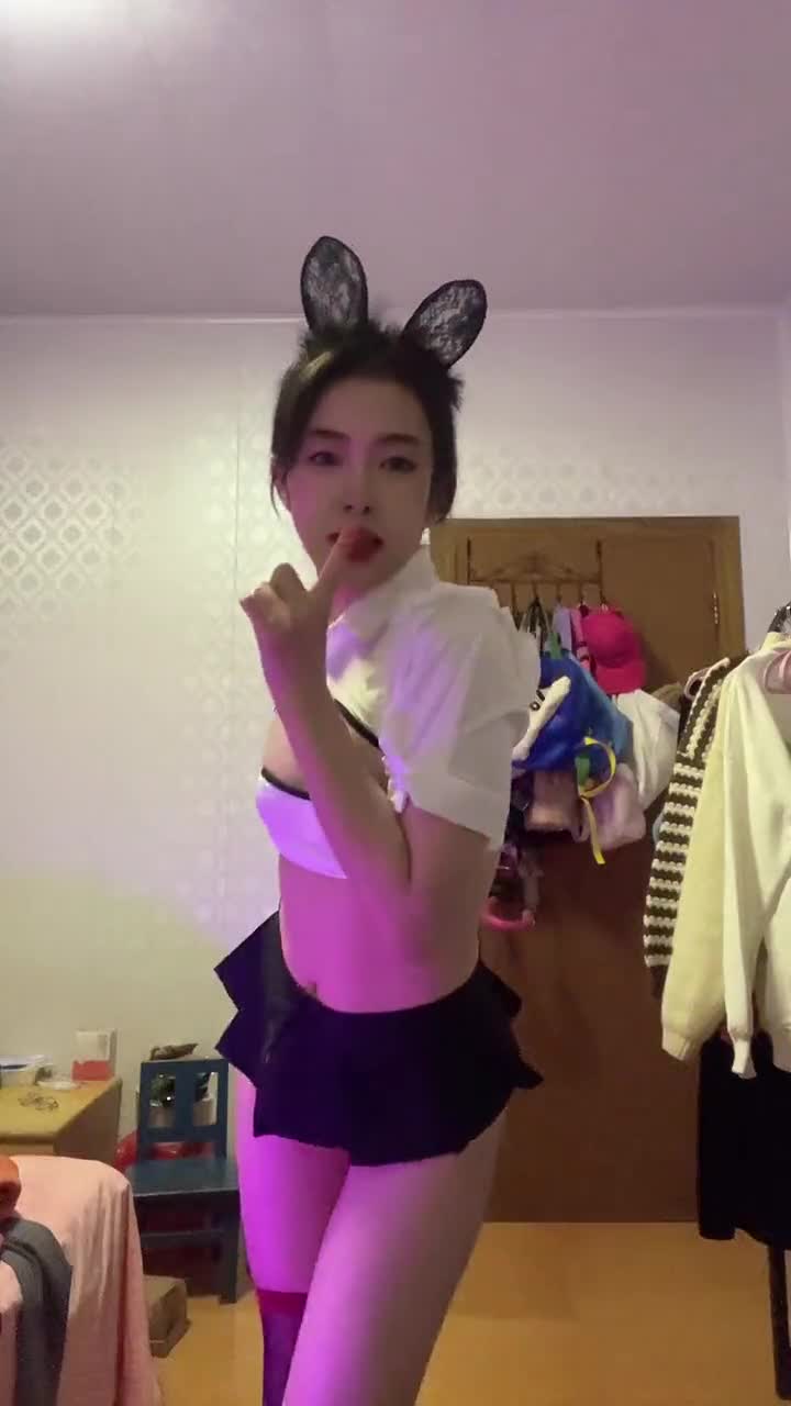 抖音风露脸反差婊  裸舞卡点自慰反差合集【1000 v】 (194)