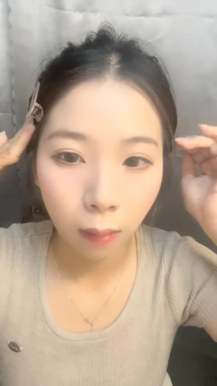 绿播女神下海！【小贝贝不睡觉】部分密码房~宿舍揉奶自慰 跳弹道具狂震~【44v】 (1)