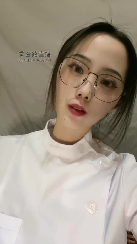 套路直播高颜值御姐型女王❤️晚晚❤️ 红绿灯大富翁 寸止榨精 盯射 强制连续龟头责 扑克榨汁 牛仔裤肉丝连榨【34V】 (8)