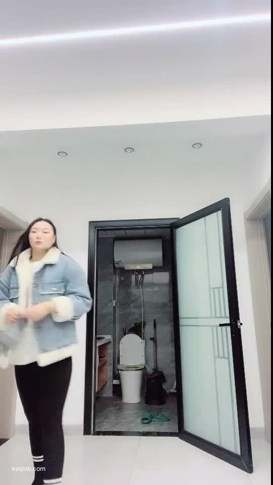 骚浪美女【宅男榨汁姬】公共厕所露出自慰 黑丝跳弹狂震 假阳具抽插【40v】 (44)