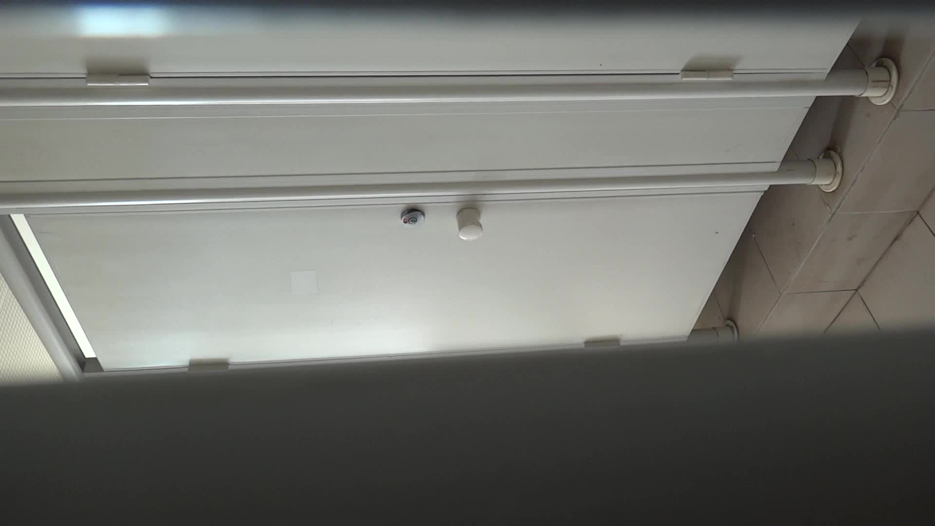 Qian-P系列 商场厕拍合集，超清特写 阴毛阴唇清晰可见 好多高颜值 白领 学生妹【600v】 (2)