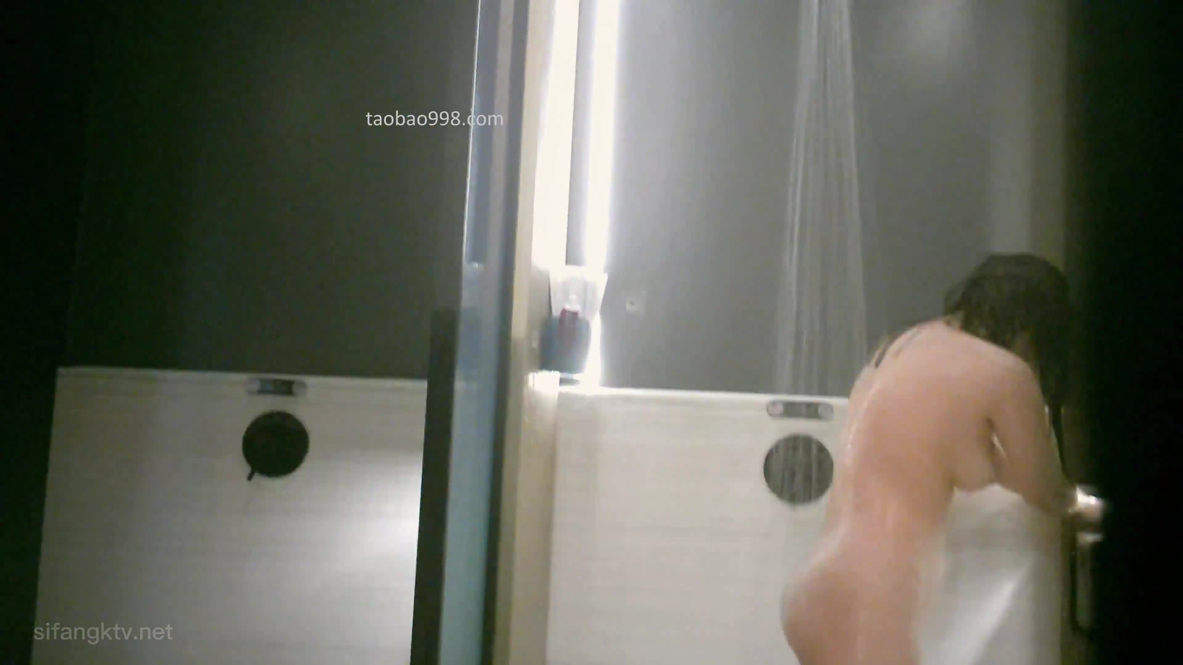 ❤️沐浴春光❤️  一群美女脱光光  奶子和鲍鱼一览无余 【24V】 (19)