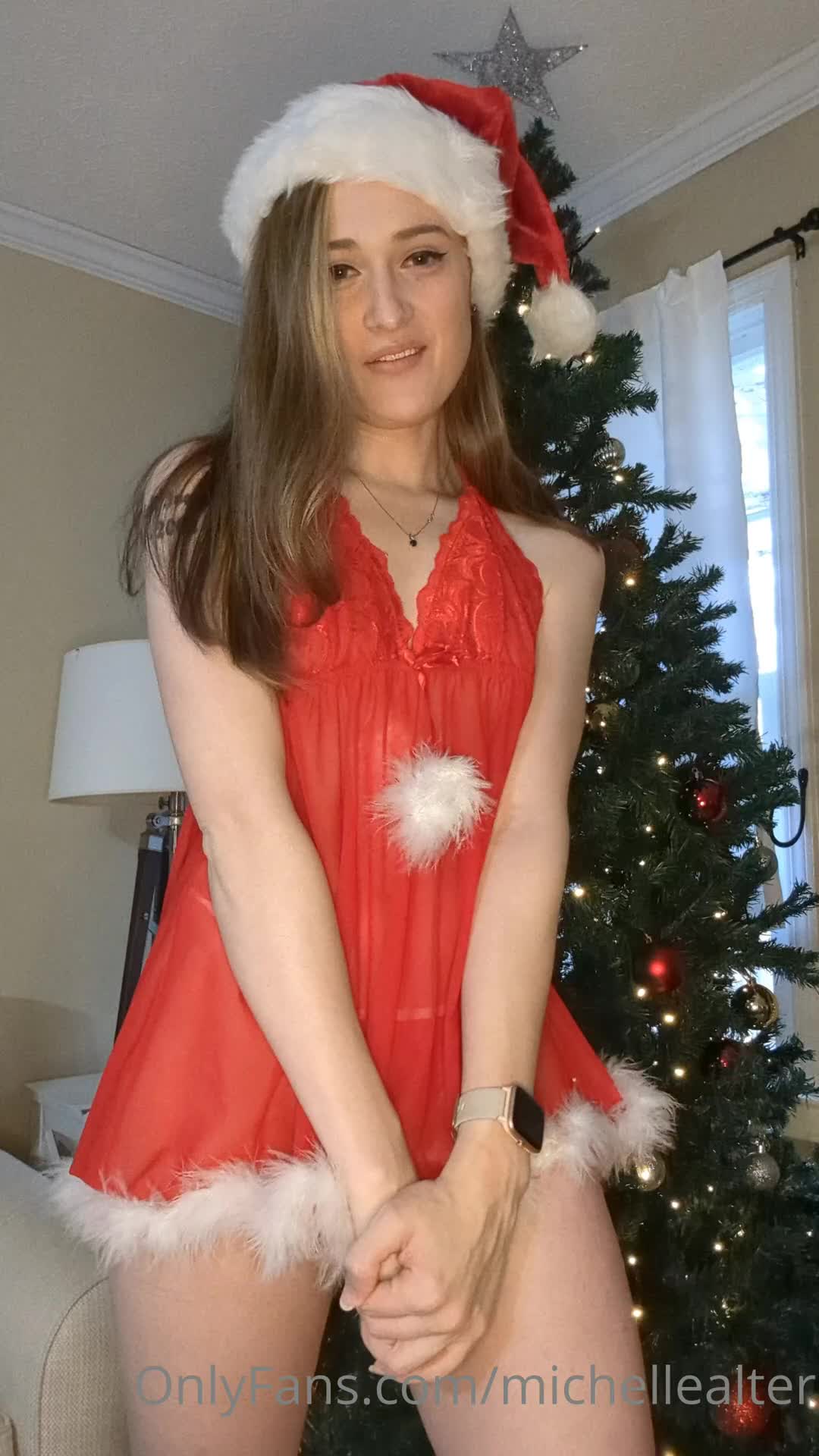 美国金发御姐型美妖 TS伪娘人妖❤️michellealter❤️颜值不错 皮肤白皙 用飞机杯疯狂撸动肉棒 表情很是骚浪！【144V】 (141)