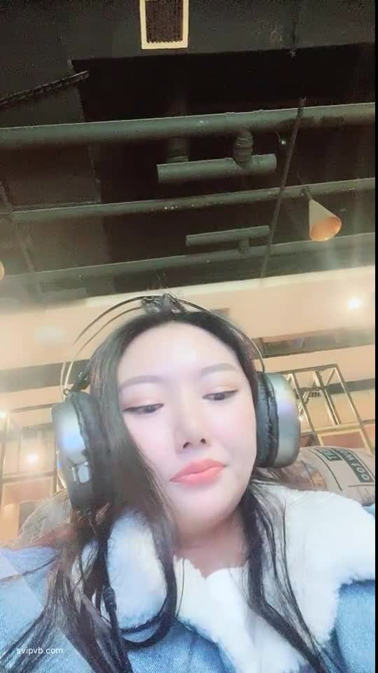 骚浪美女【宅男榨汁姬】公共厕所露出自慰 黑丝跳弹狂震 假阳具抽插【40v】 (45)