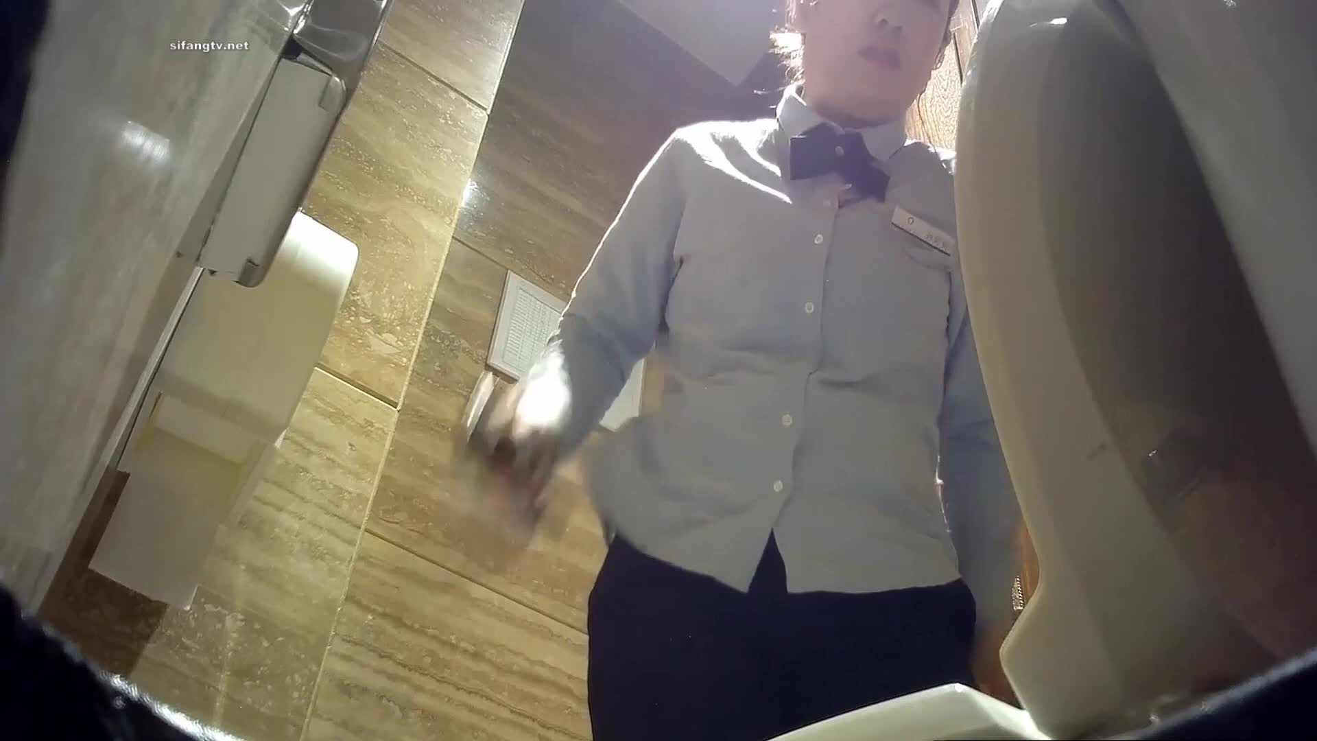 众多极品视频整理厕拍  小逼嘘嘘  各种肥美鲍鱼【140V】 (35)