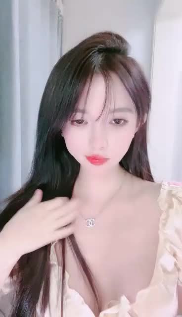 顶级大奶尤物【空白名】白皙美腿~G奶挑逗~掰穴柔逼【35V】 (33)