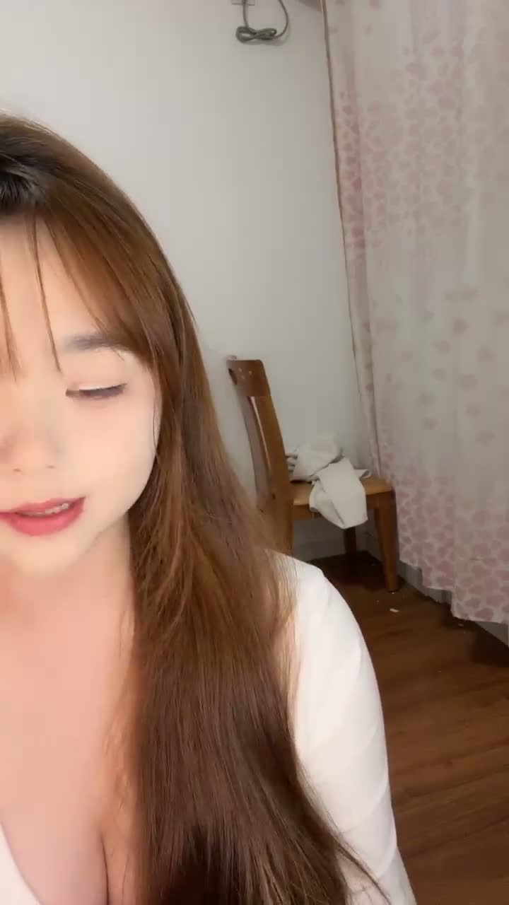 抖奶裸舞【网速卡小侠】直播抠逼自慰 掰穴特写【18v】 (13)