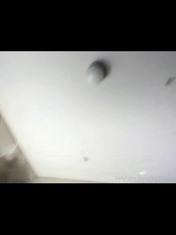 【自整理】喜欢口爆颜射的金发女郎，用红唇小嘴裹住大肉棒要喝酸奶！【115V】 (17)