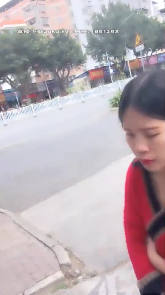 极品颜值骚货【小母狗很骚哦】露脸全裸露出口交【100v】 (133)