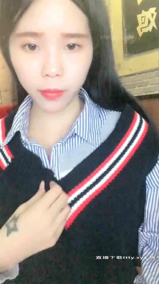 极品颜值骚货【小母狗很骚哦】露脸全裸露出口交【100v】 (108)