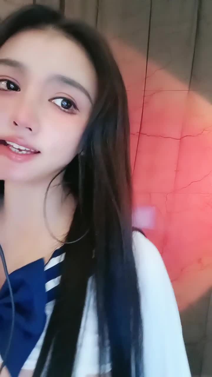 绿播下海【姑奶奶】裸舞大秀~尺度全开~还会弹琴【12V】 (10)