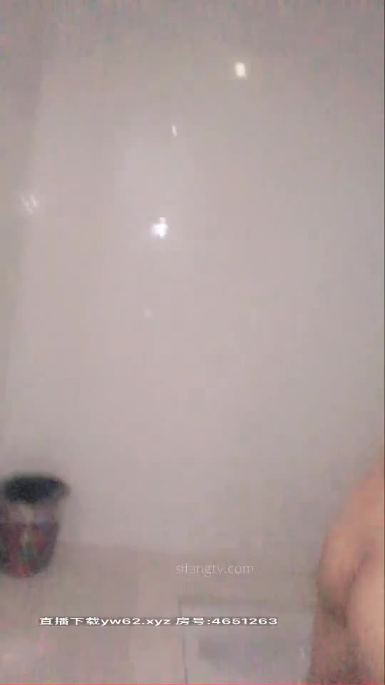 极品颜值骚货【小母狗很骚哦】露脸全裸露出口交【100v】 (15)