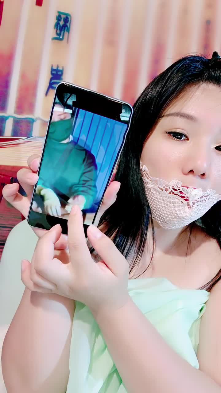 大奶肥臀绿播【白狐医生】抖胸抖臀~淫语经历~骚舞抖动 【26V】 (23)