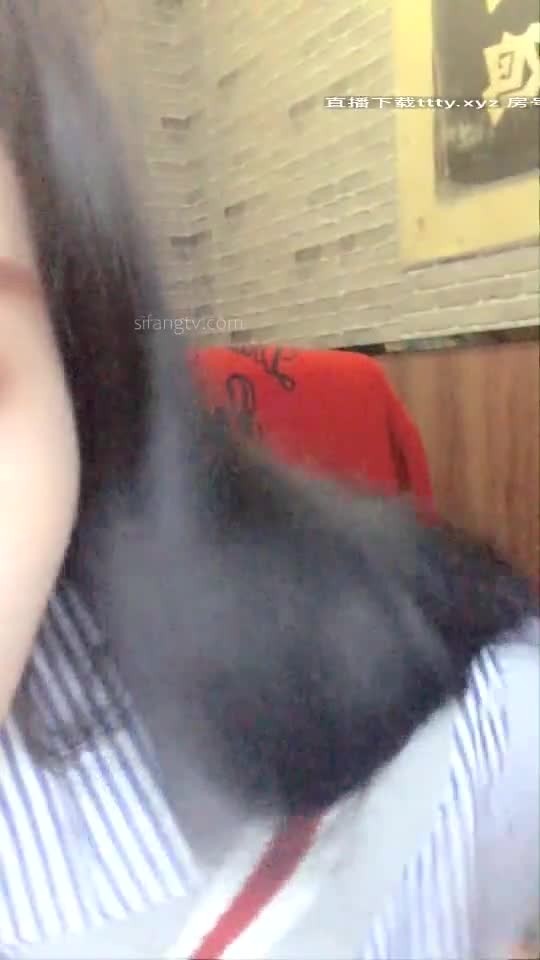 极品颜值骚货【小母狗很骚哦】露脸全裸露出口交【100v】 (110)