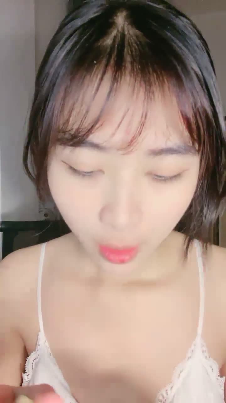 极品大学生！天然白虎【小蓝同学】粉嫩的小B紫薇棒自慰 白浆直流【40v】 (38)